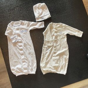 Kissy kissy boys sleep gowns with matching hat